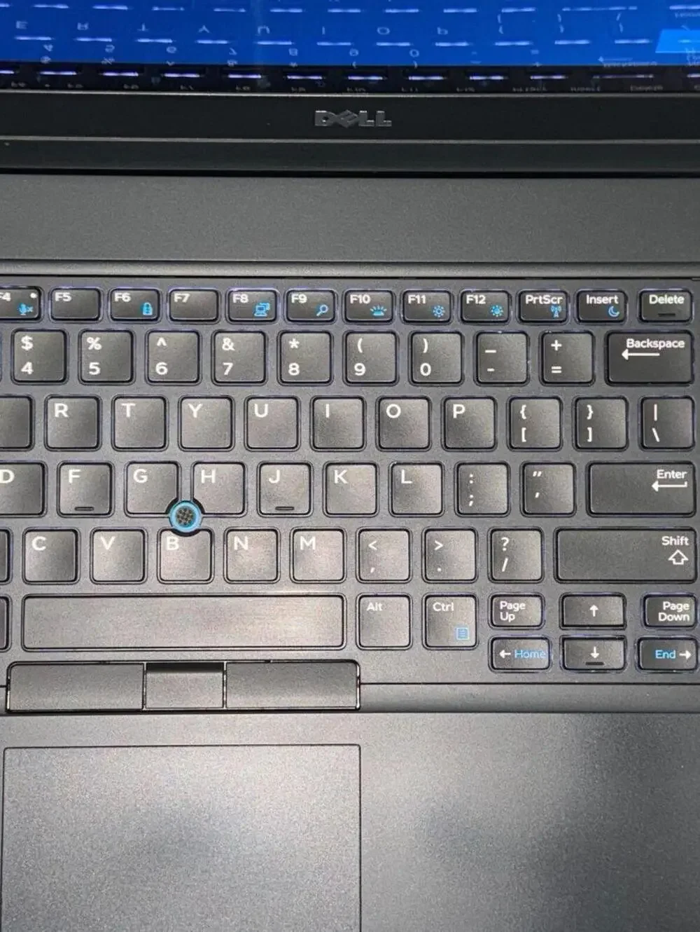 Dell Latitude 5580 Intel Core i5 7th Gen Windows 10 laptop 8GB memory 256GB SSD